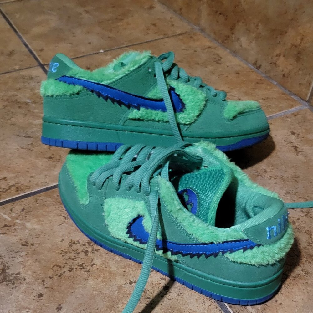 Grateful Dead SB Dunks